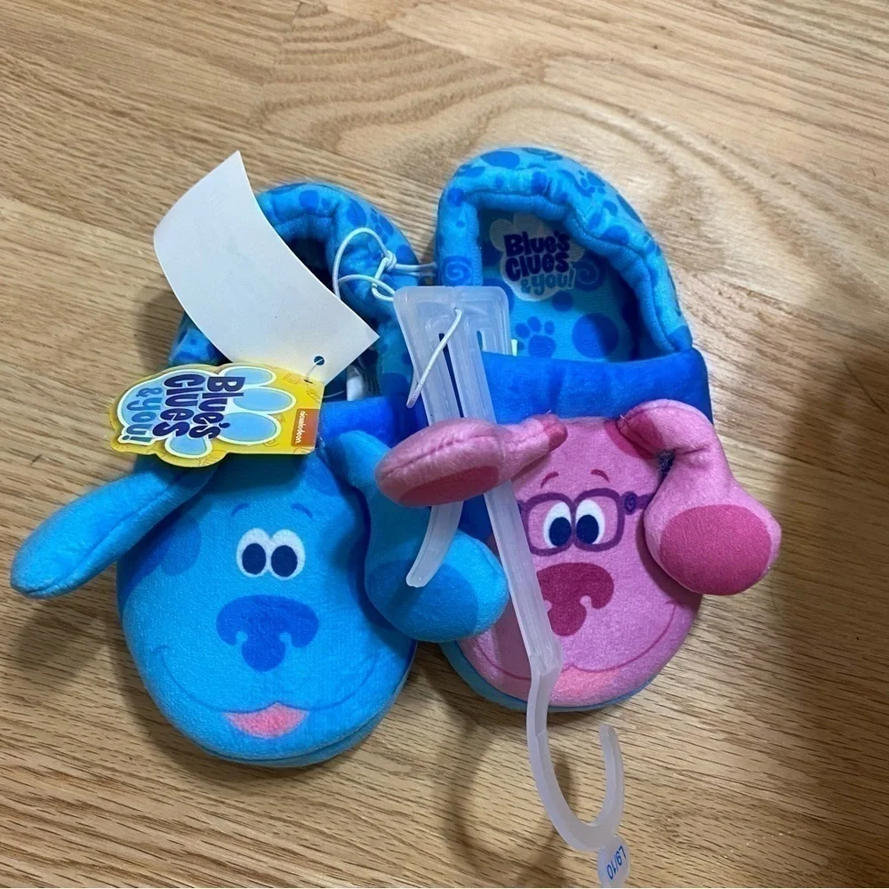Blue’s Clues Plush Slippers NWT 9/10 Blue Magenta Pink Nickelodeon Kids